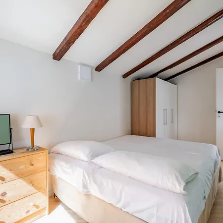 Al Pratello Nel Cuore Pulsante Della Citta' Apartman *